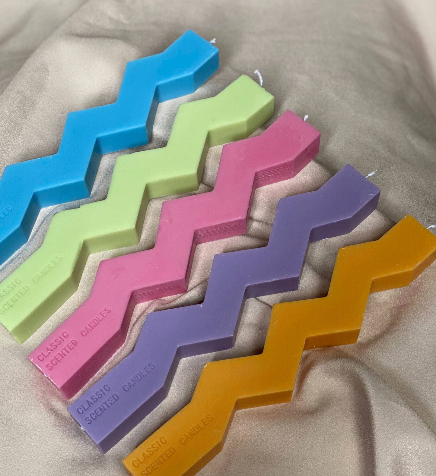 Zig-zag Taper Candle